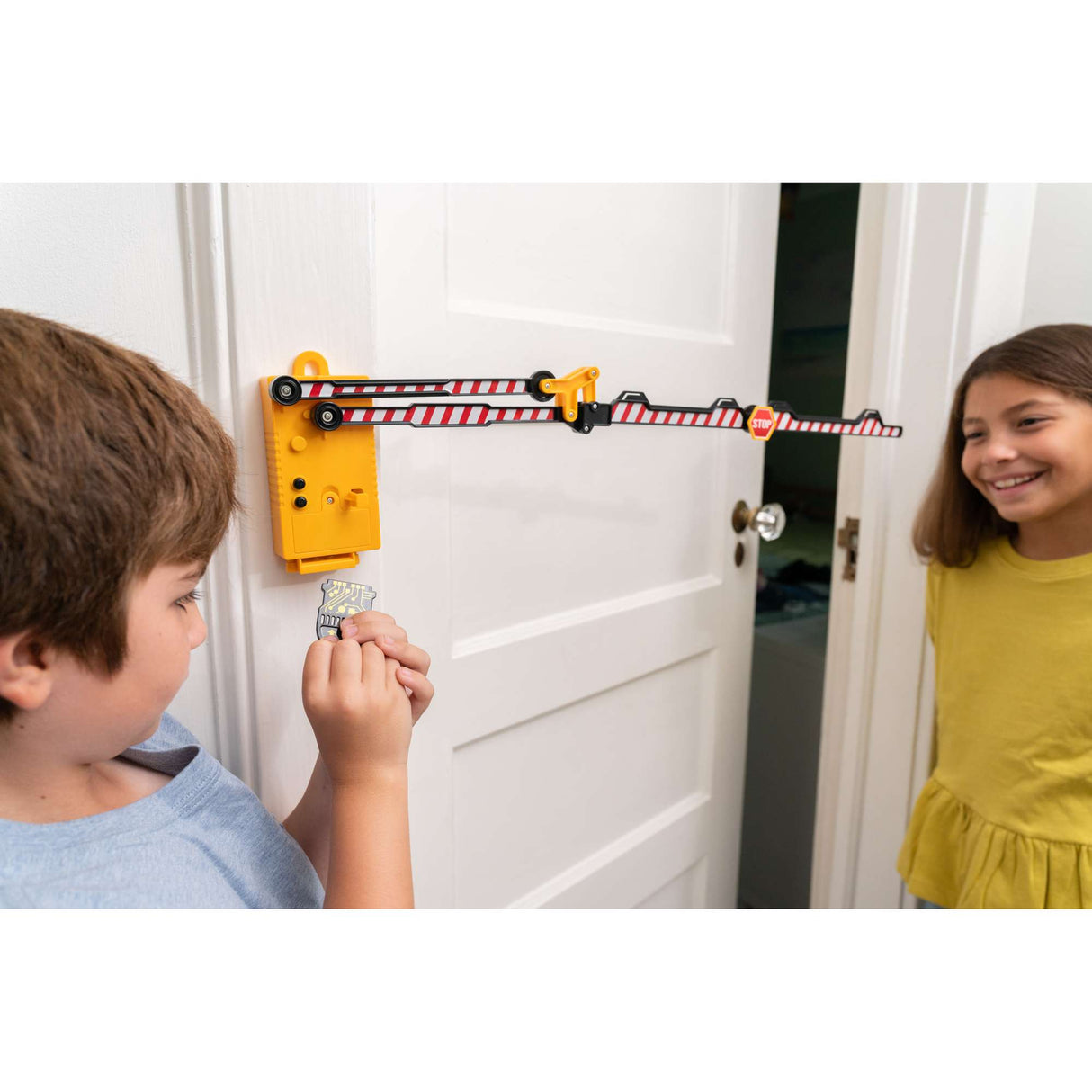 KidzLabs - Motorised Barrier Gate