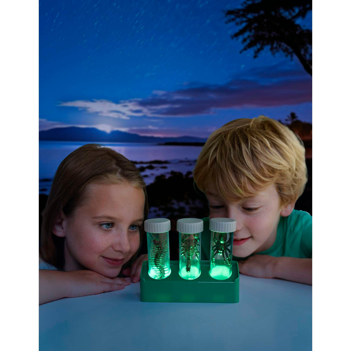 Kidzlabs - Creepy Crawly Digging Lab