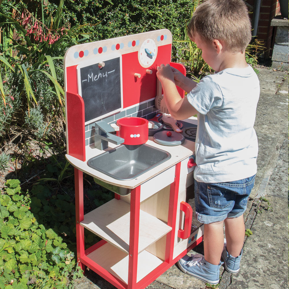 Play Kitchen
