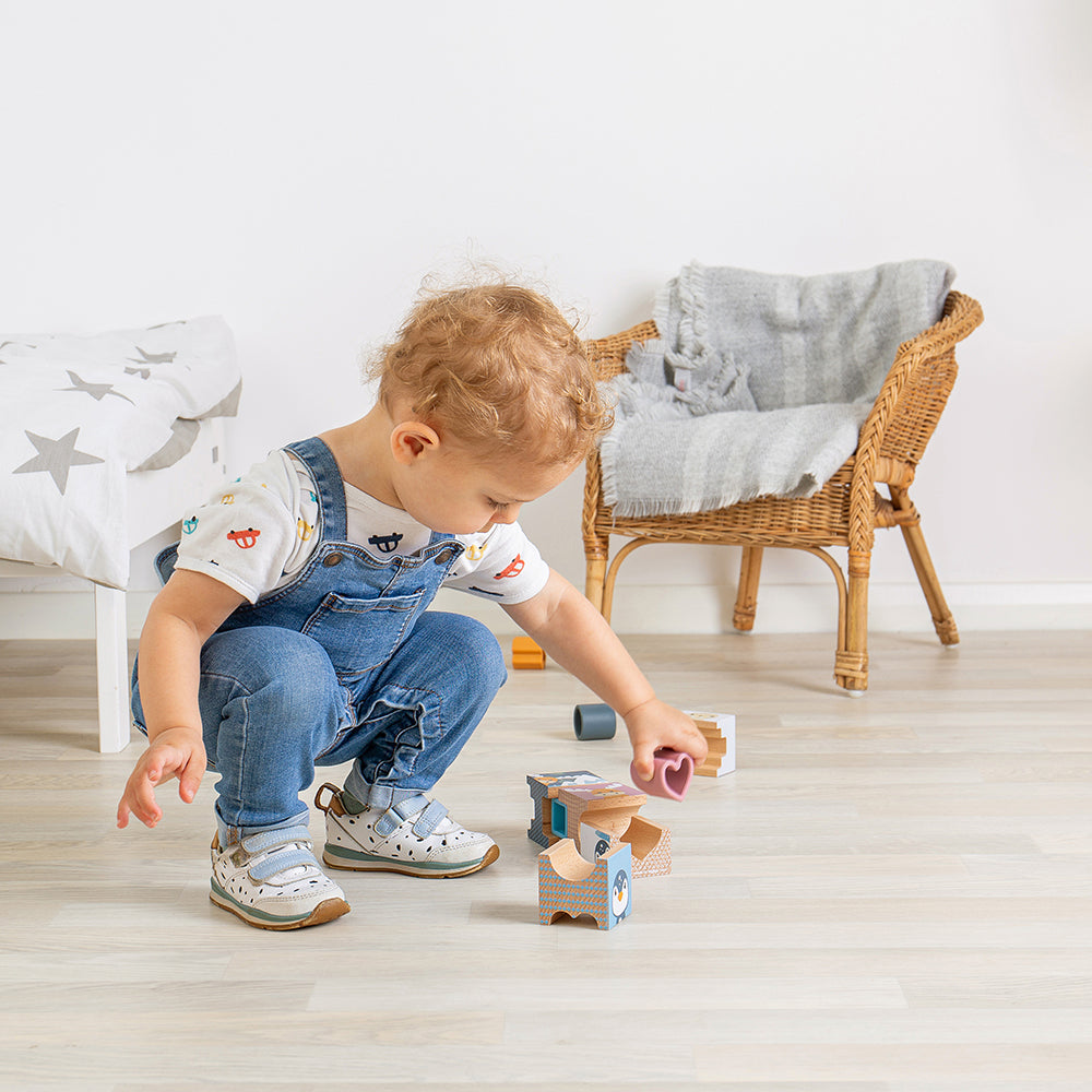 artic-animal-stacking-toy-36040-6