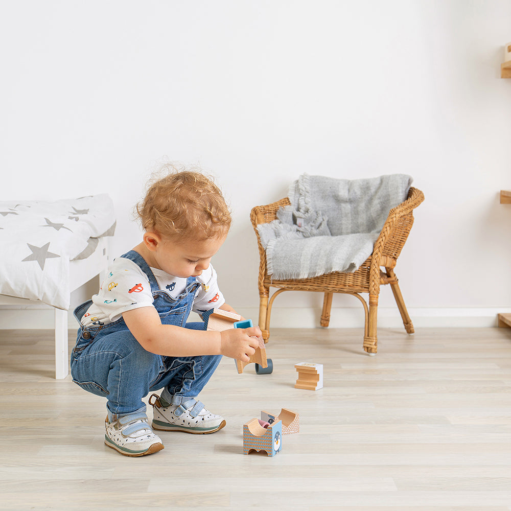 artic-animal-stacking-toy-36040-7