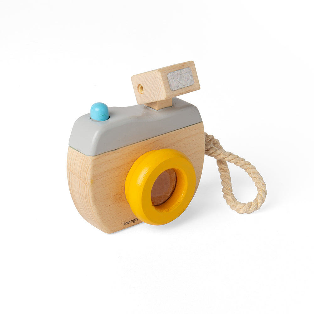 pretend-wooden-camera-36048-1