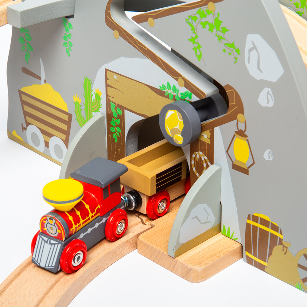 wild-west-train-set-damaged-box-BJT292-2