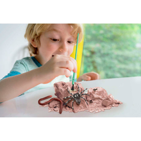 KidzLabs - Creepy Crawly Digging Kit