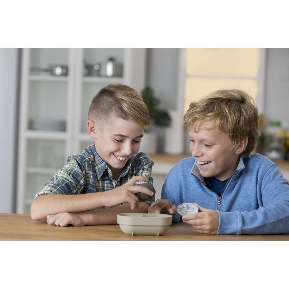 KidzLabs - Grow Your Crystal Geodes