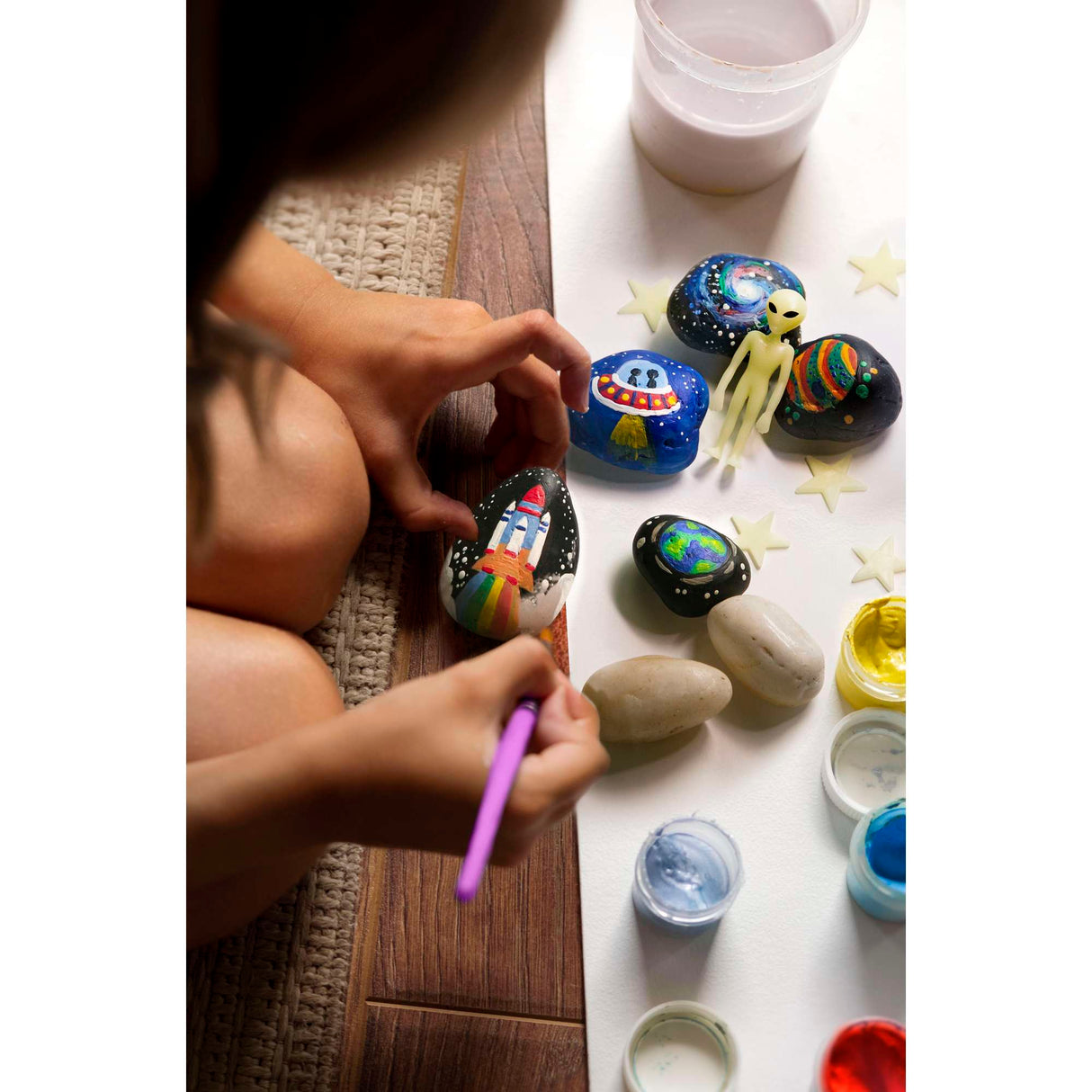 KidzMaker - Glow In The Dark - Space Rock Painting