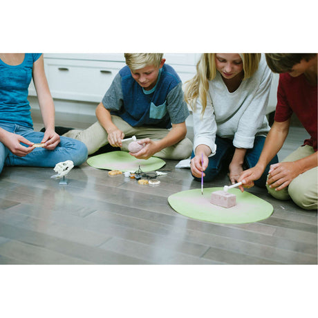 KidzLabs - Dig Glow Shark Tooth Fossils