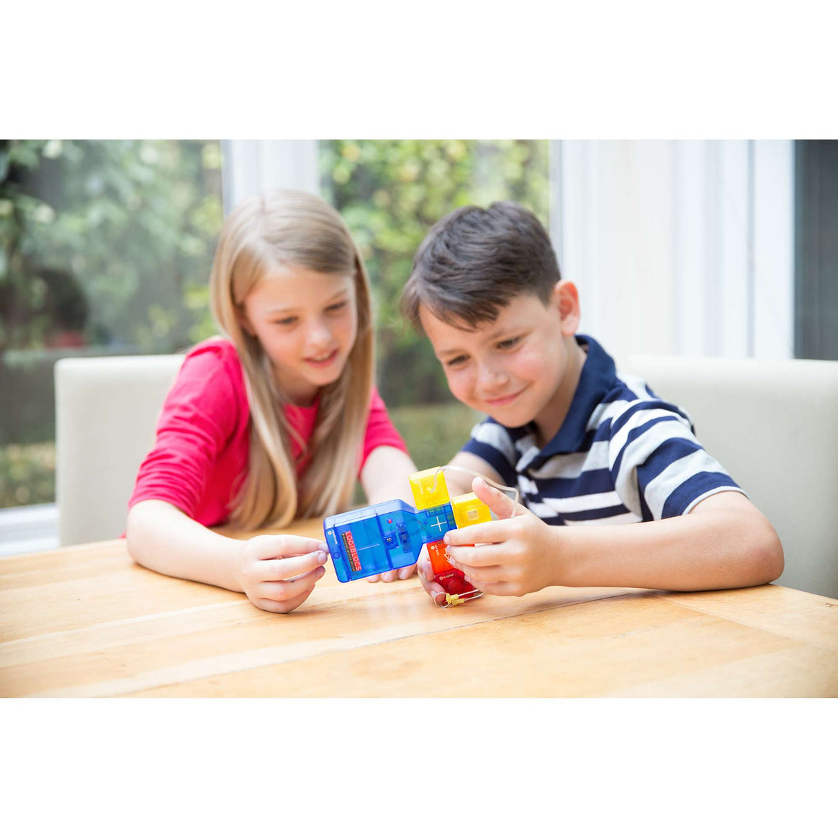 Logiblocs - Spy Tech