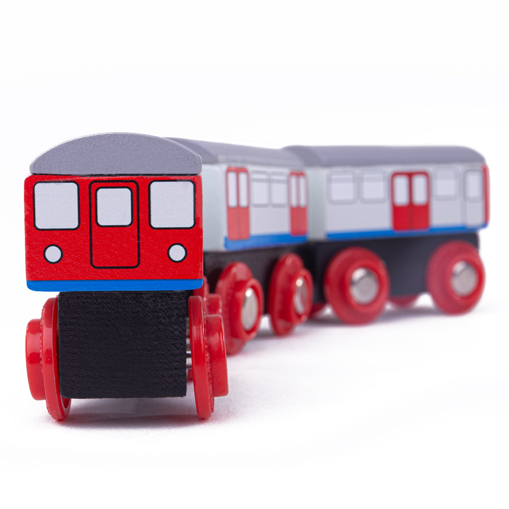 underground-train-damaged-box-T0110-4