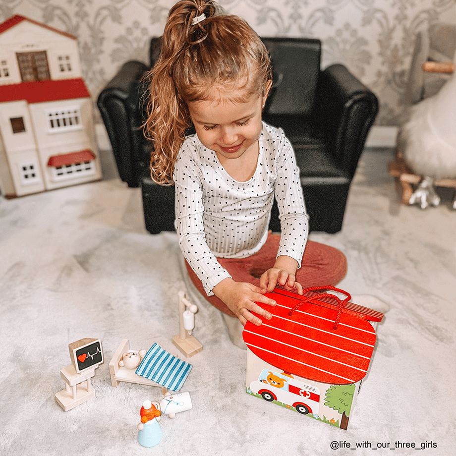 Mini Toy Hospital Playset Wooden Toys Bigjigs Toys