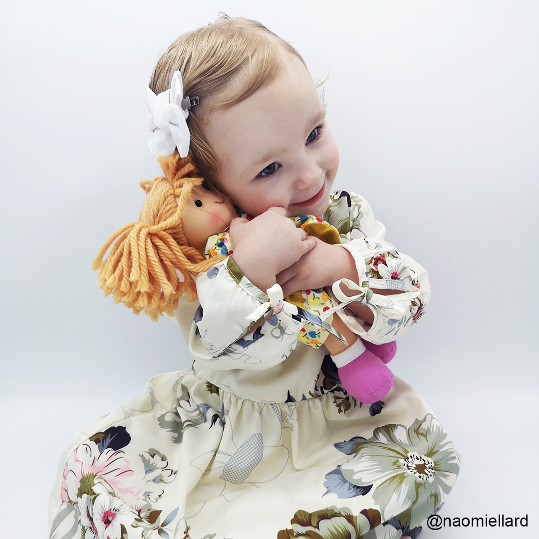 Baby shop doll small