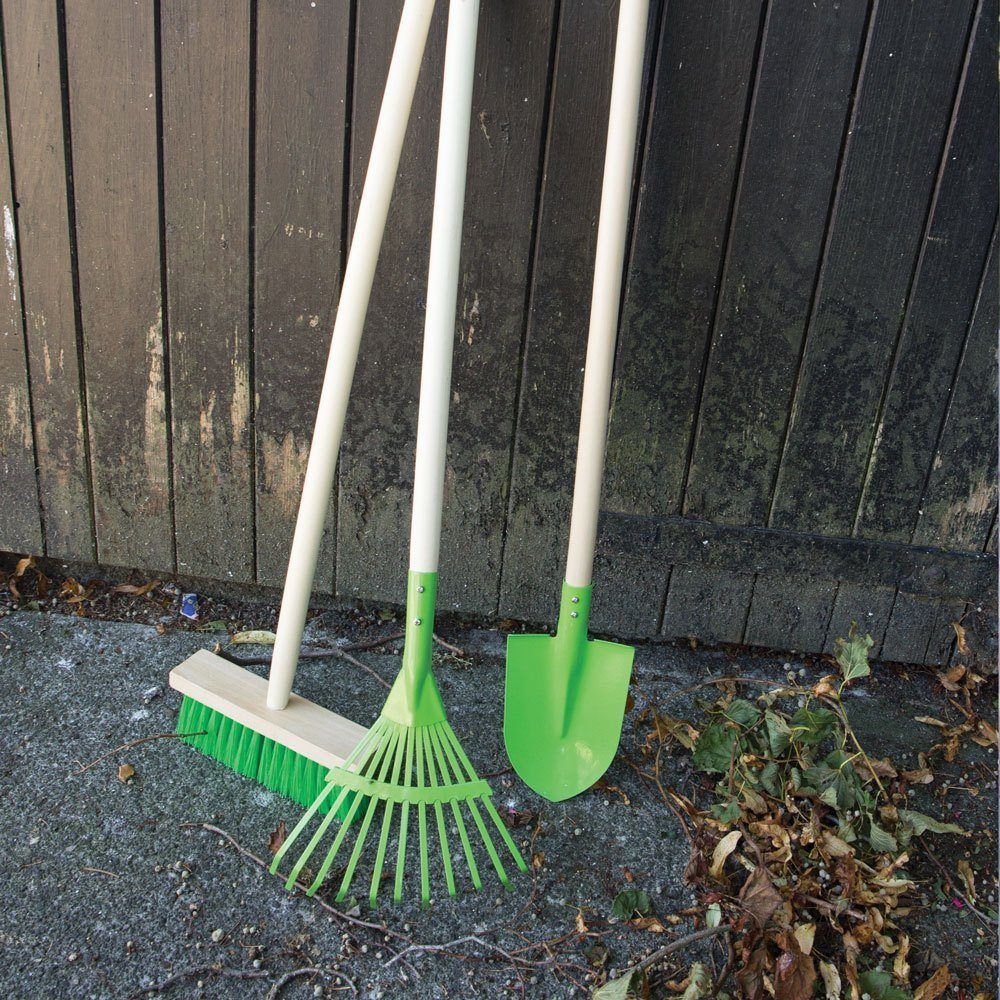 Long Handled Leaf Rake